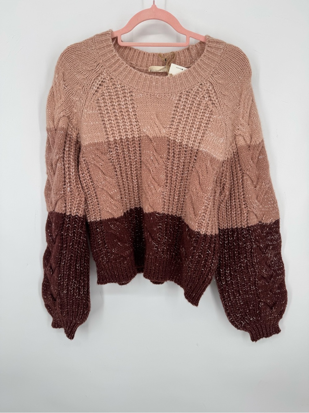 New In Women's Boutique Cable Knit Colorblock Striped Sweater Size Medium NWT